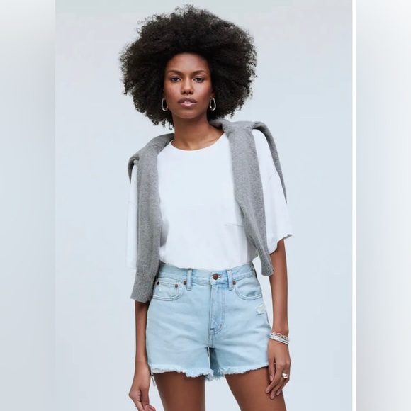 Madewell Pants - Madewell relaxed denim shorts size 28 NWT